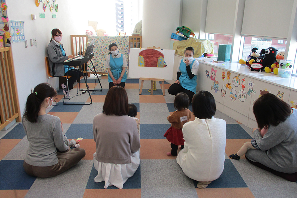 くまもと森都心プラザ託児室では、親子やお母さんを対象とした教室を毎月開催