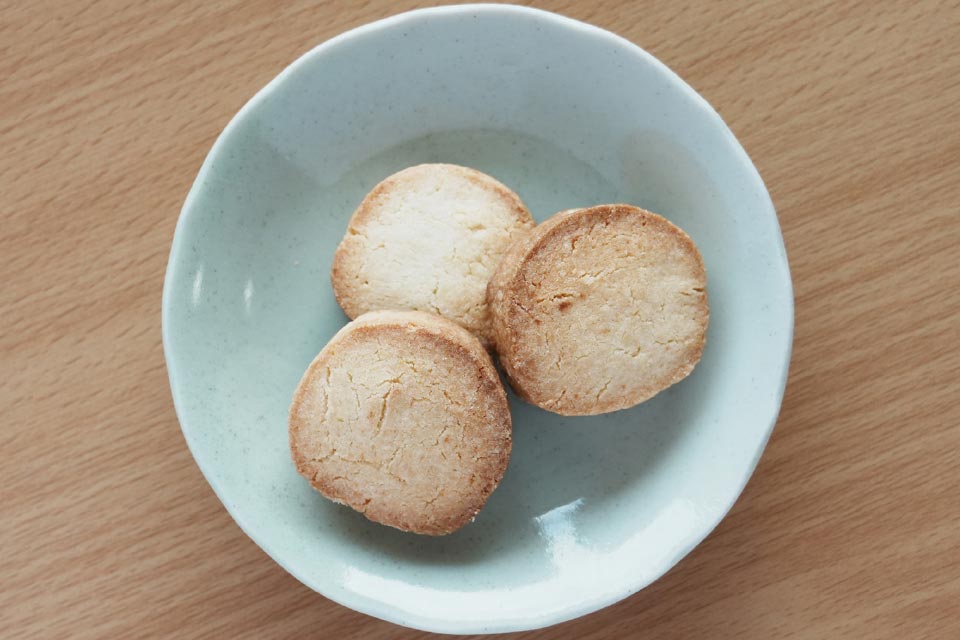 この日のおやつは『シェフパティシエ学院』監修レシピの「おからクッキー」でした