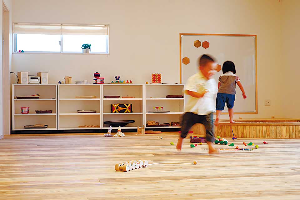 木のおもちゃで遊び放題